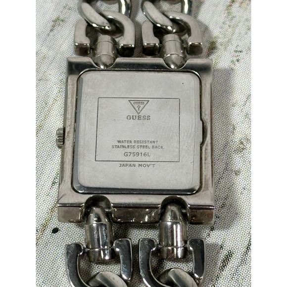 Guess G Link Adjustable Bracelet Stainless Steel Silver Tone Women Watch G75916L - Picture 3 of 4